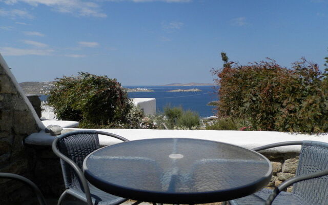 Maroulinas Boutique Apartments & Studios