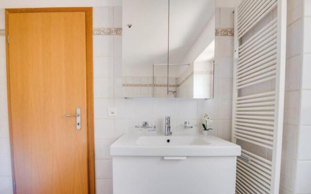 [Bellinzona] Jacuzzi, castelli a 5 stelle