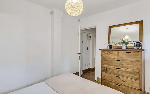 Modern Comfort Two Bedroom Gem on the Rye