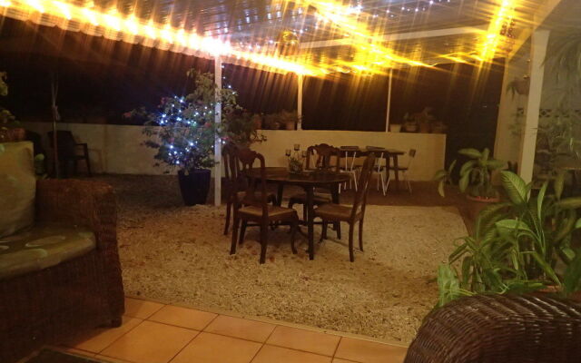 Le Cactus Guesthouse