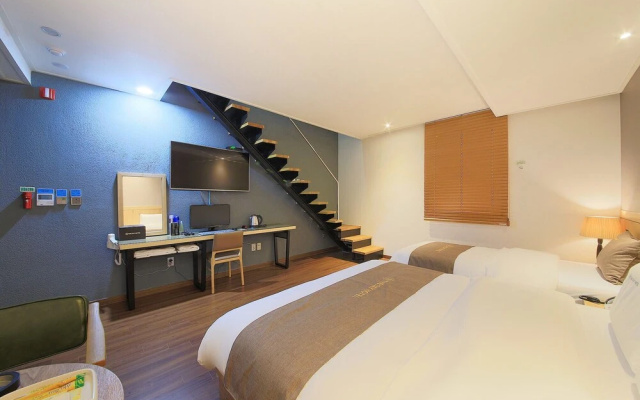 Dobong the Day Hotel