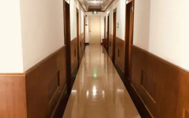 Shanghai Yueyang Hotel