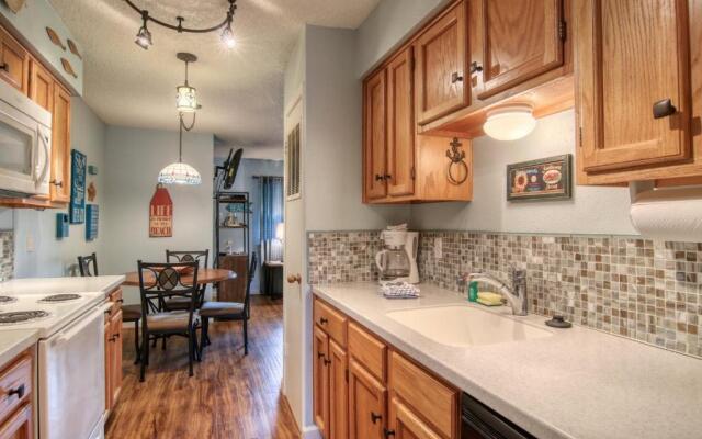 Courtyard #223 Condo