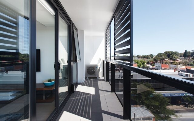Ilixir Apartments by Ready Set Host