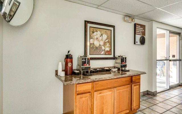 Motel 6 Spokane, WA - West