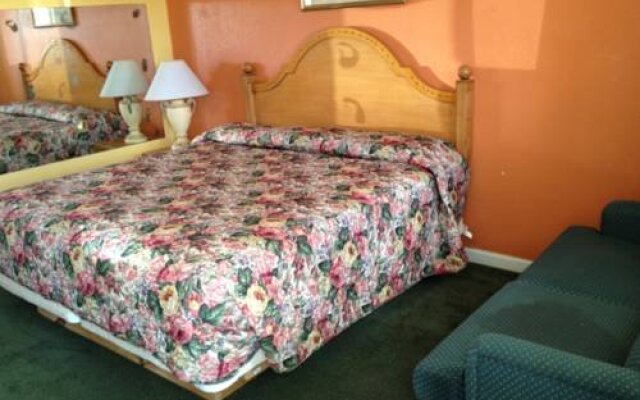 Broadway Inn