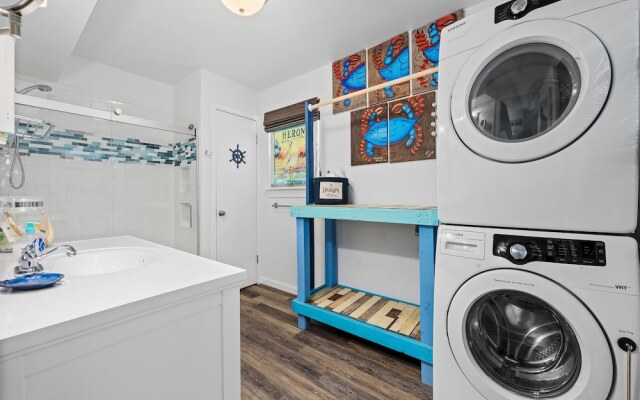 Mermaid Bay - Downtown