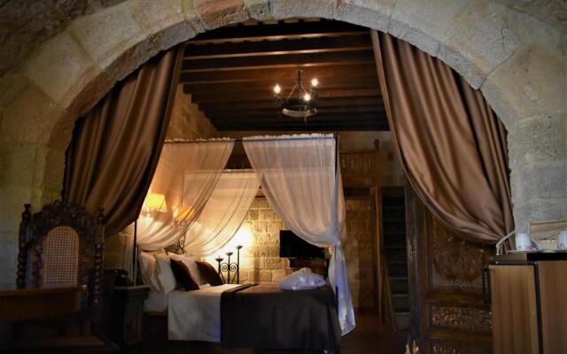 S. Nikolis Historic Boutique Hotel