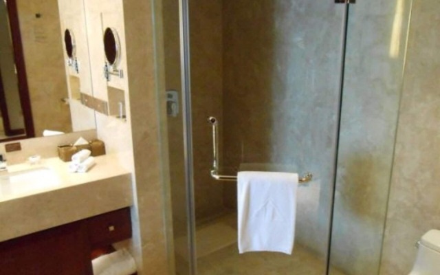 Отель Kun Tai Glory Hotel Beijing Wangjing