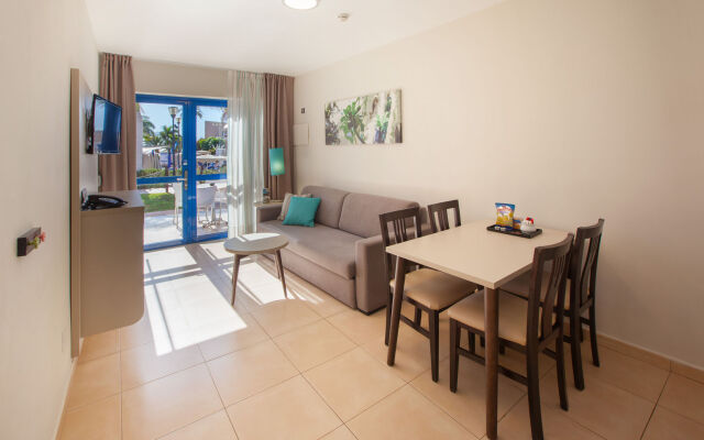 Grupotel Playa Feliz