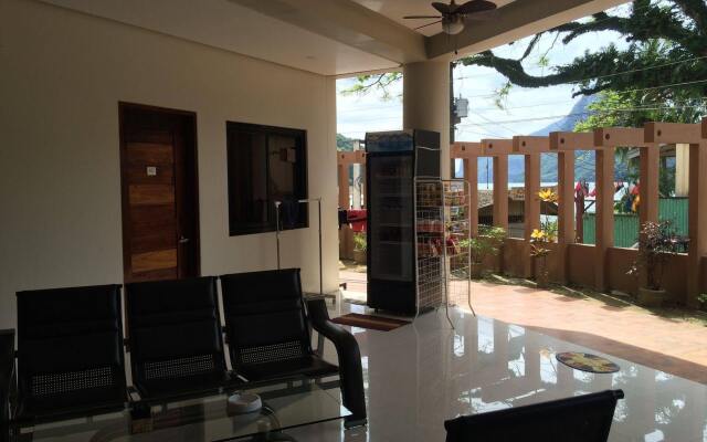 Rovic'S Tourist Hotel