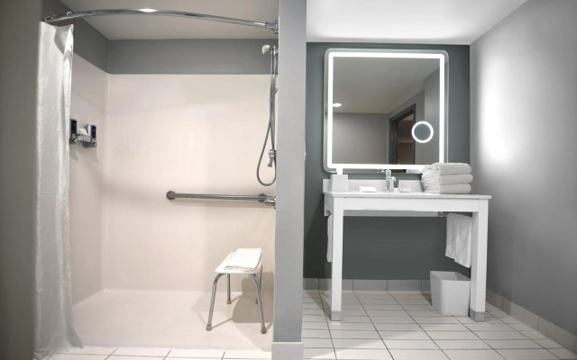 Four Points by Sheraton York