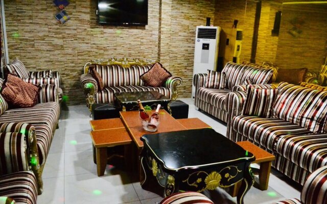 Limoh Suites