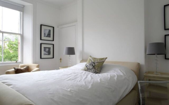 2 Bedroom Bruntsfield Apartment