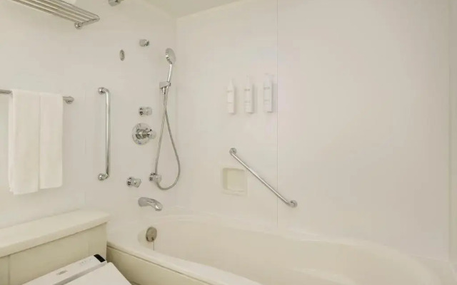 Courtyard by Marriott Tokyo Ginza Hotel