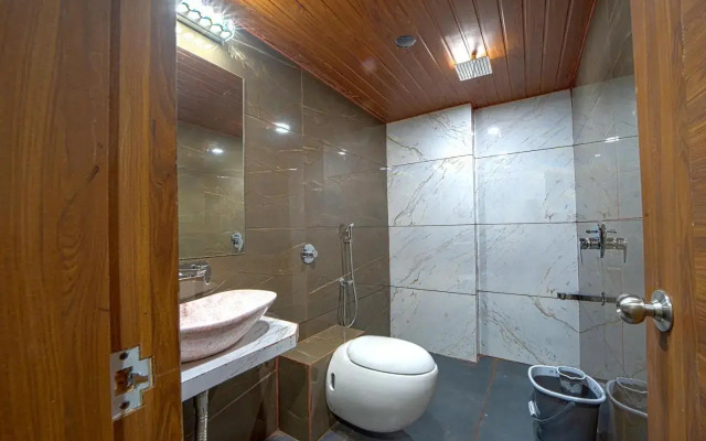 Hotel Jurkis, Kolhapur