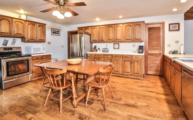 Porcupine Point - 4 Br Home
