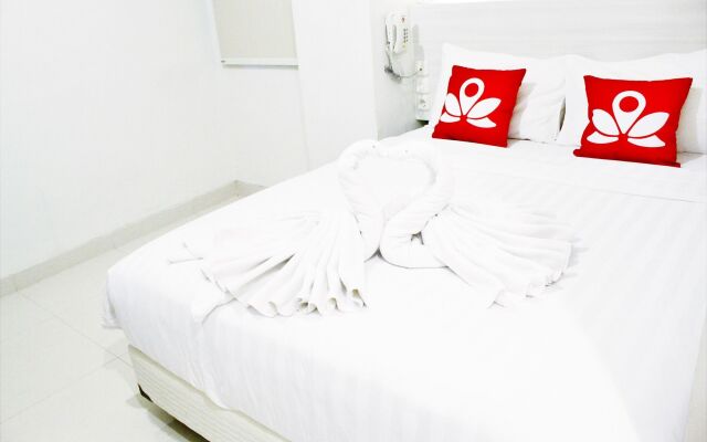 ZEN Rooms Pasar Ikan Losari