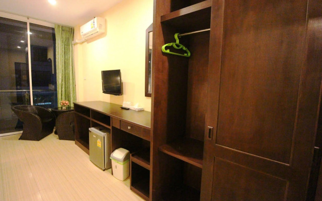 Toto Residence