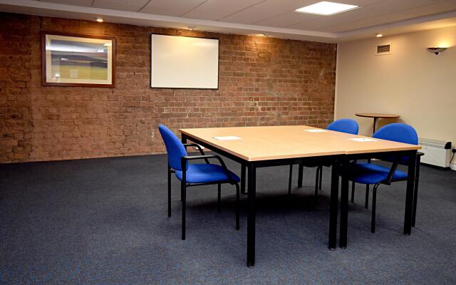 Holiday Inn Express Albert Dock by IHG