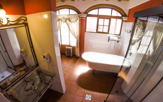 Hotel Monasterio