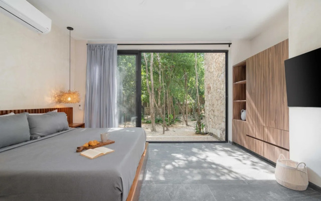 Twelve O’Clock Luxury Villas