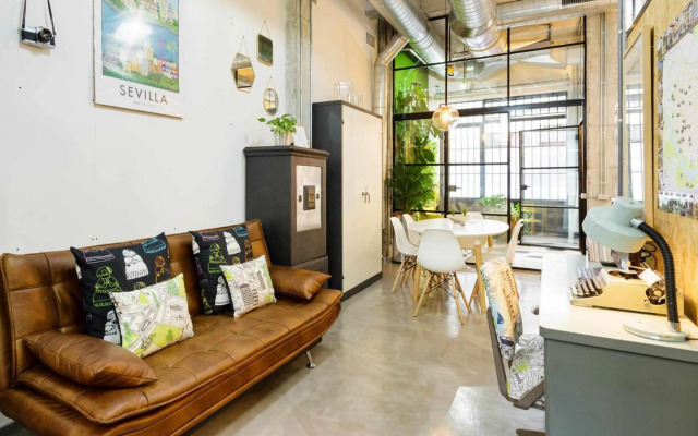 MonKeys Luxury MetaLoft