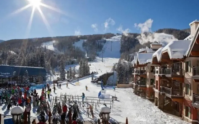 Ski in, Ski out 2 Bedroom Vacation Rental in the Heart of Lionshead Village