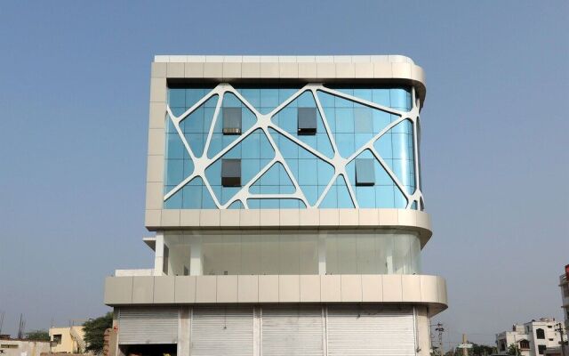 OYO 10176 Hotel Bluebell