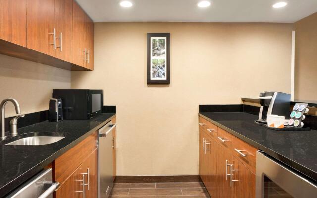 Comfort Inn & Suites Presidential