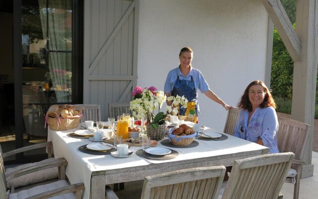 B&B Yaca