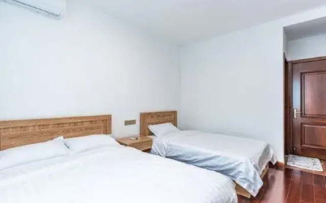 Xiangshan Summer Tour Homestay