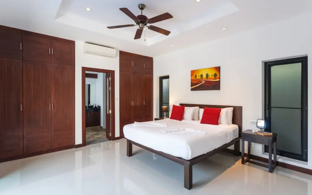 Villa Frangipani by Lofty