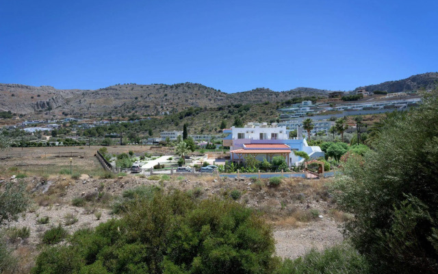 Vlycha Beach Studios & Apartments