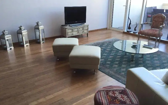 Espace Holiday Homes - Bay Square 12