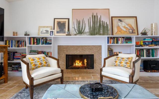 Modern Loma Vista