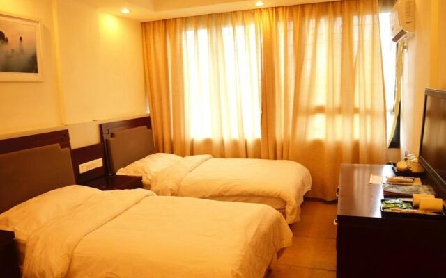 Nvshen Hotel