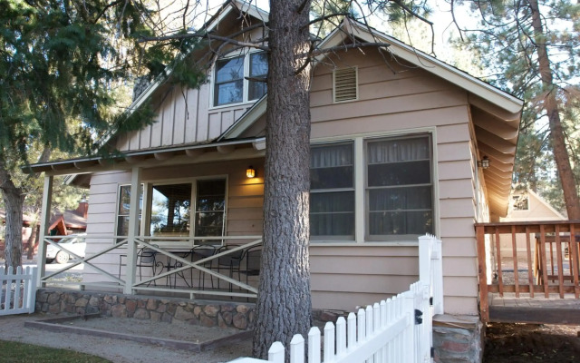 Sleepy Forest Cottages