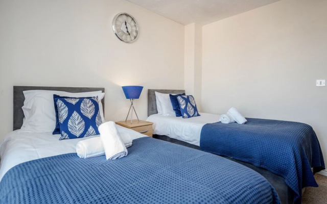 Captivating 3-bed Apartment in Grays