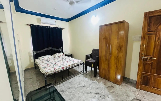 Calangute Beach Guest House
