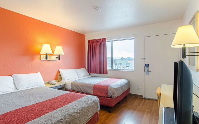 Days Inn by Wyndham Rock Springs