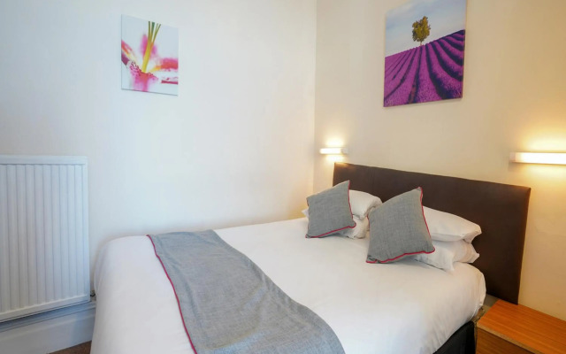 OYO Shanklin Beach Hotel
