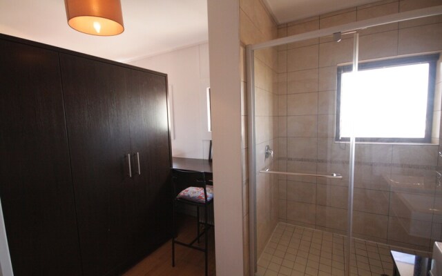 Manhattan 808 by CTHA