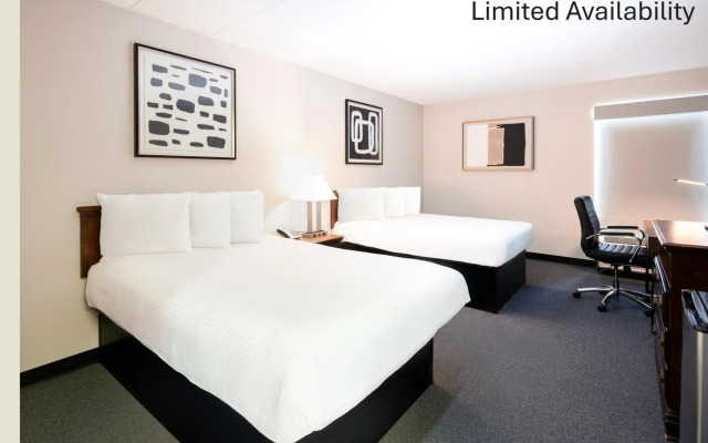 The View Inn & Suites