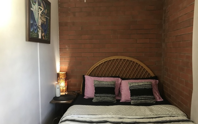 XYL Pets Friendly Seaside Boutique Guesthouse – Guest Rooms – Caloundra