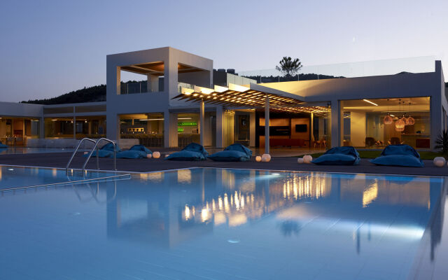 Thalatta Seaside Hotel