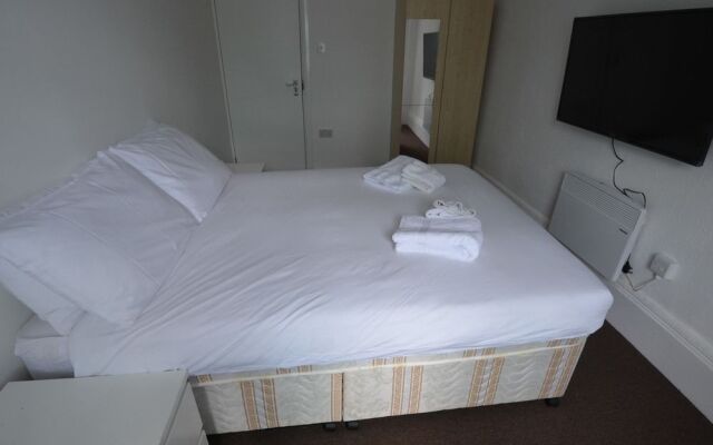 Central Comfort Rooms