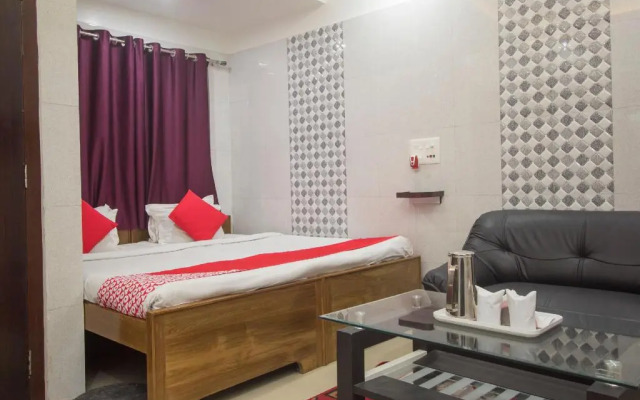 Greater Kailash The Palace By OYO Rooms