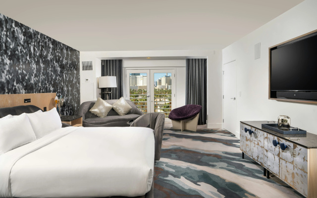 Virgin Hotel Las Vegas, Curio Collection by Hilton - Image 6