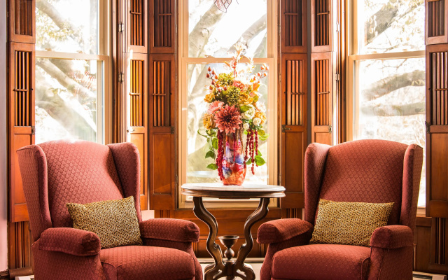 Sutherland House Victorian Bed & Breakfast